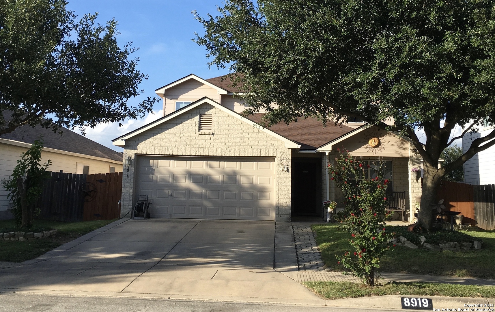 8919 Laguna Rio San Antonio TX 78251