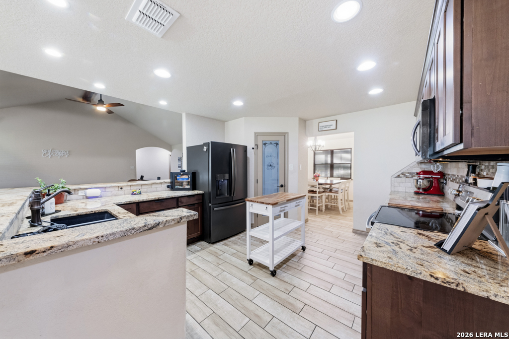 317 Honeysuckle Lane La Vernia TX 78121