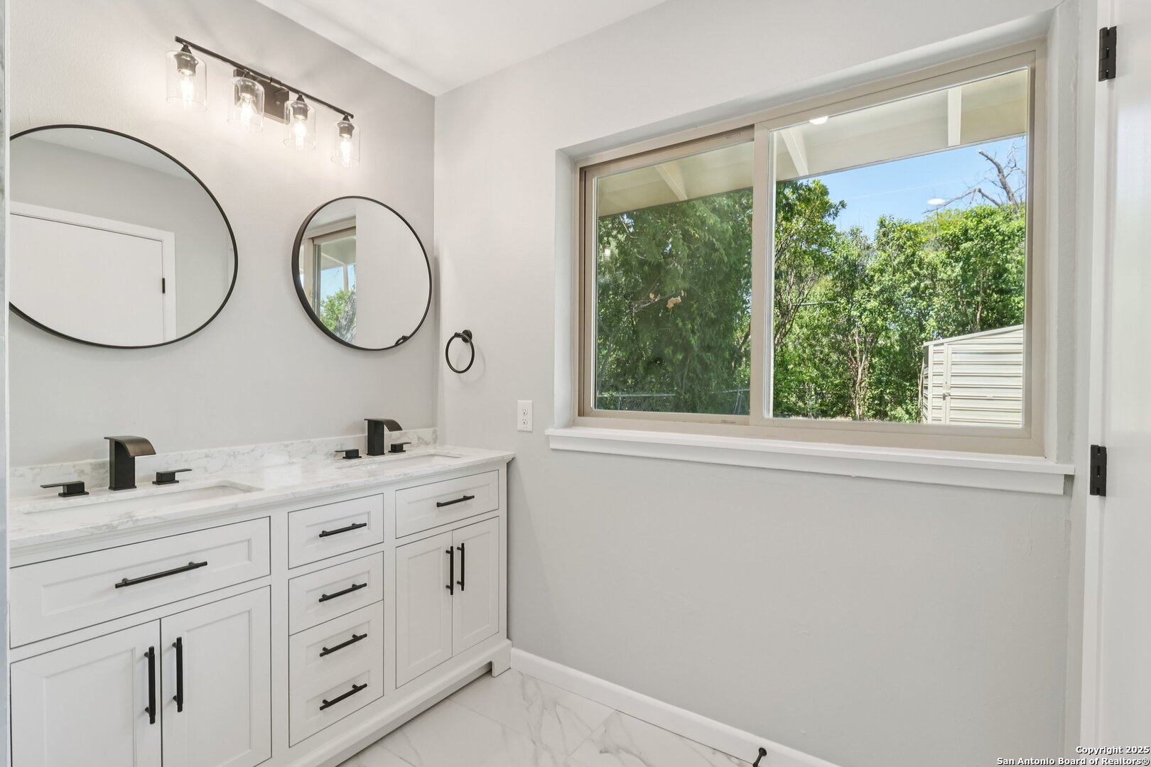 131 Shadywood San Antonio TX 78216