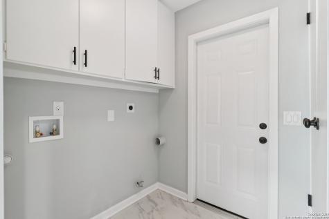 131 Shadywood San Antonio TX 78216
