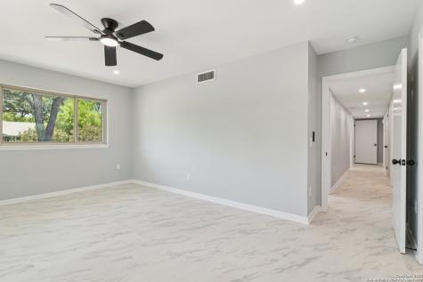 131 Shadywood San Antonio TX 78216
