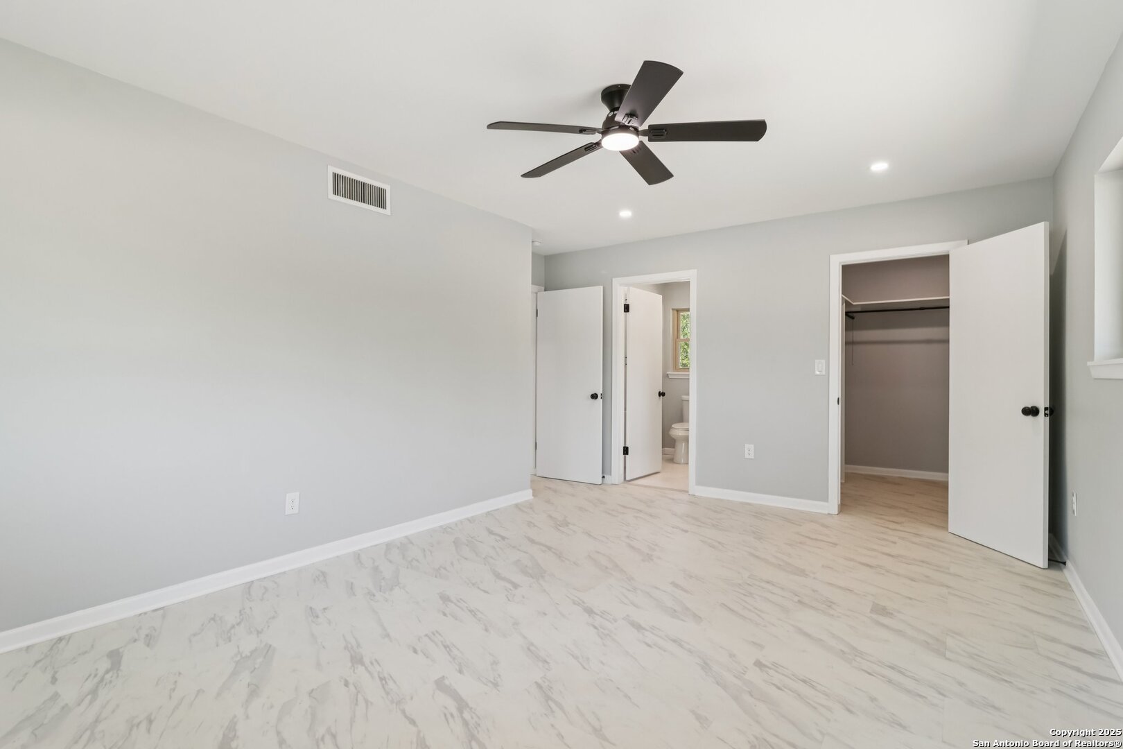 131 Shadywood San Antonio TX 78216