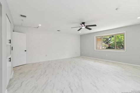 131 Shadywood San Antonio TX 78216