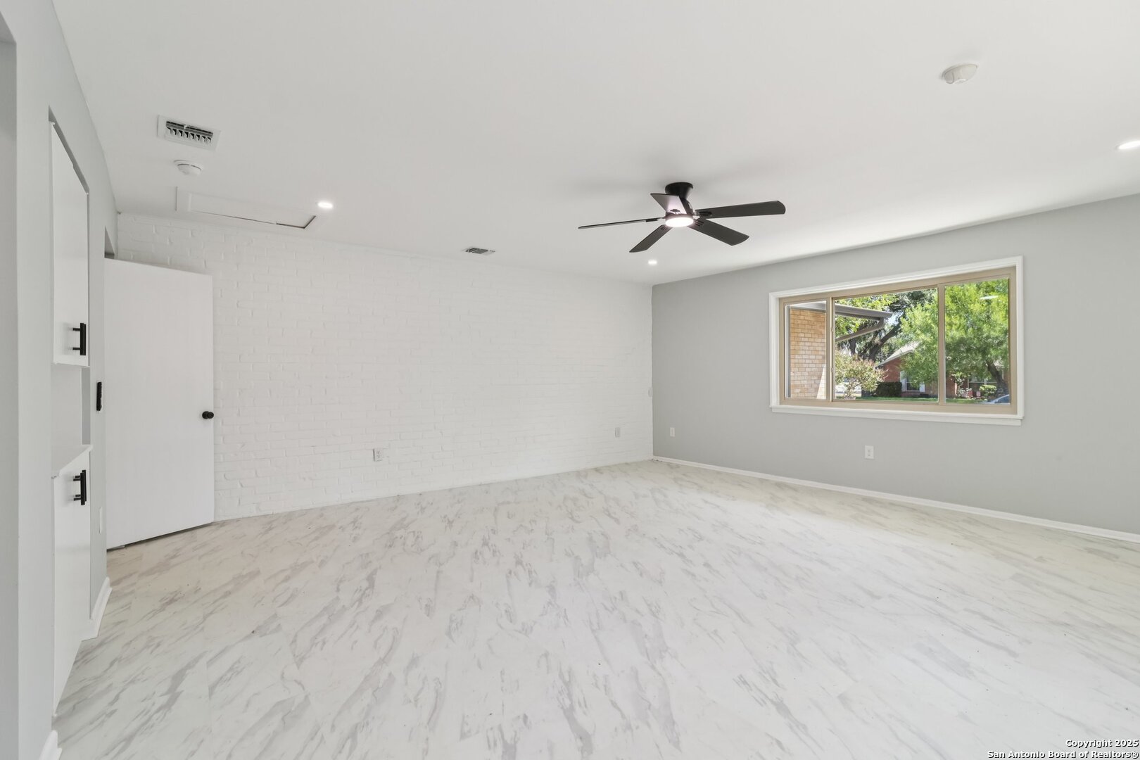 131 Shadywood San Antonio TX 78216