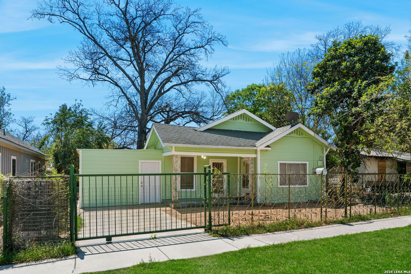 612 E Mistletoe Avenue San Antonio TX 78212