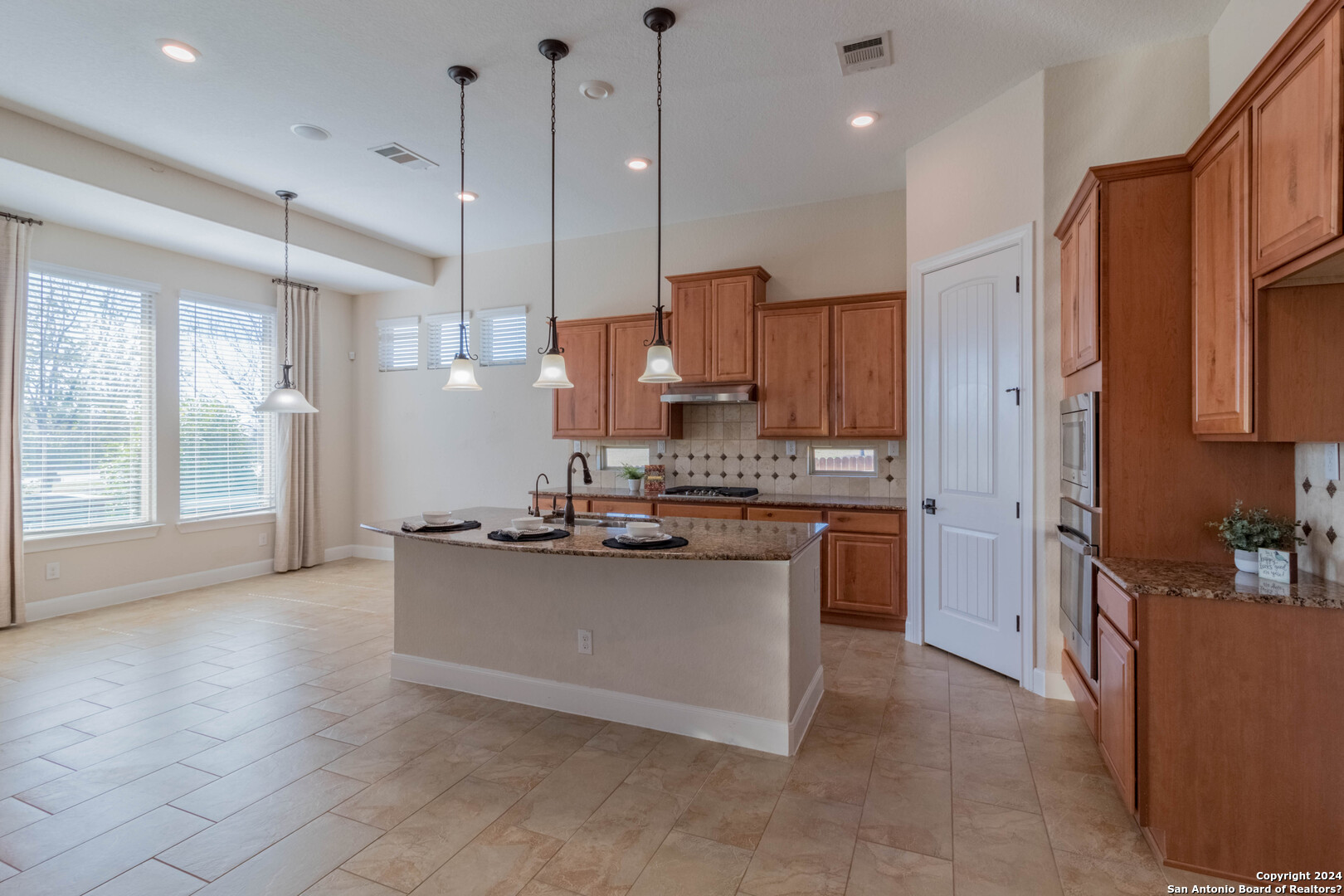 12030 Upton Park San Antonio TX 78253