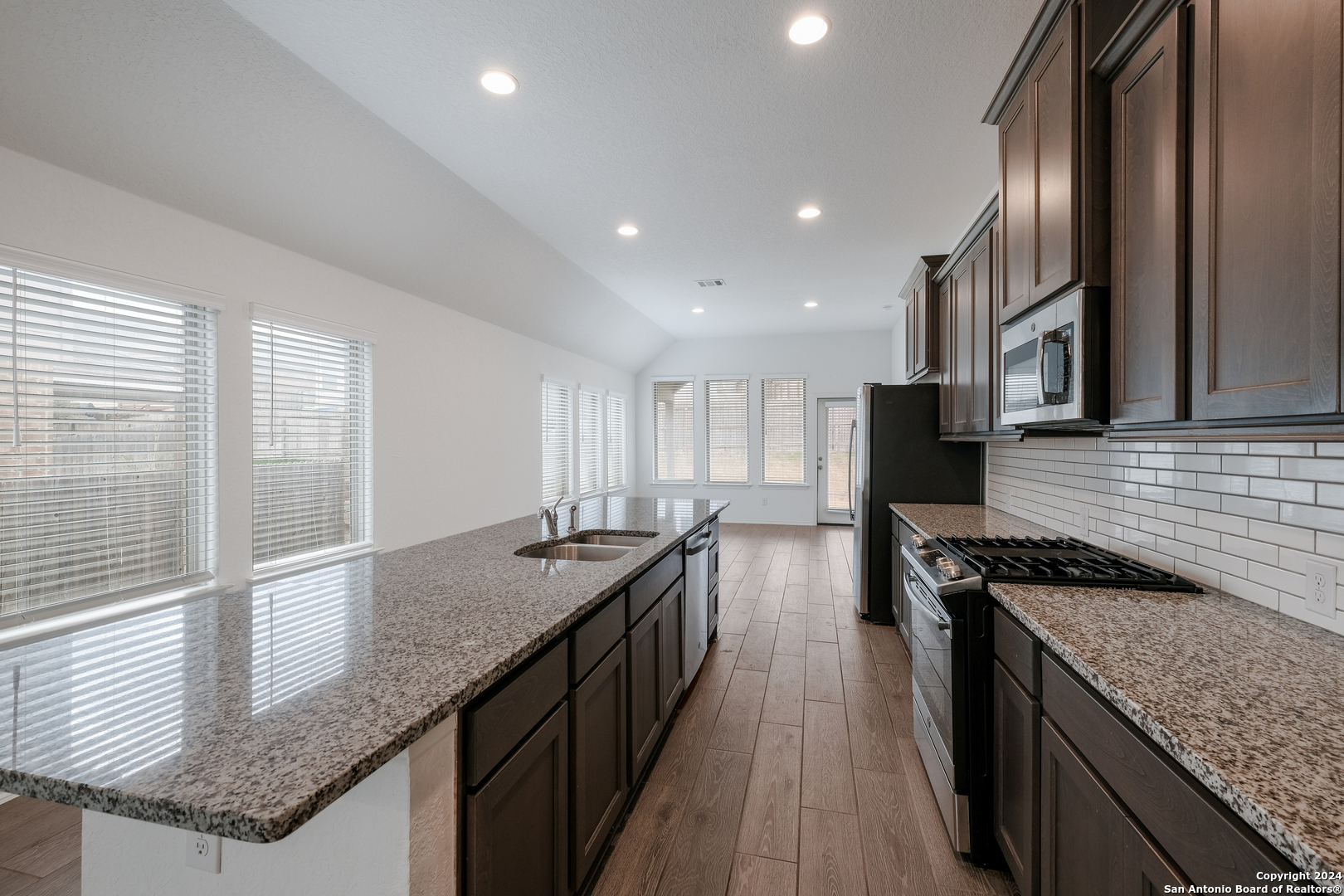 2721 Barkey Springs San Antonio TX 78245