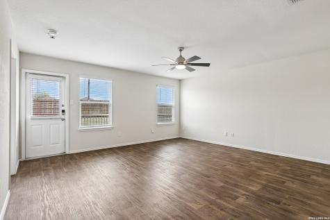 5818 Kendall Prairie San Antonio TX 78244
