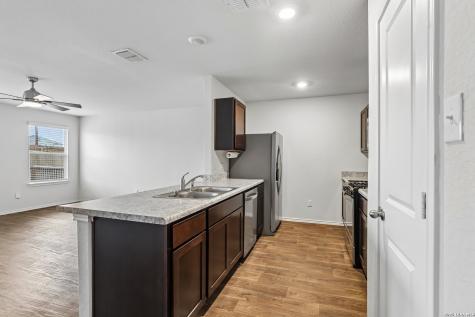 5818 Kendall Prairie San Antonio TX 78244