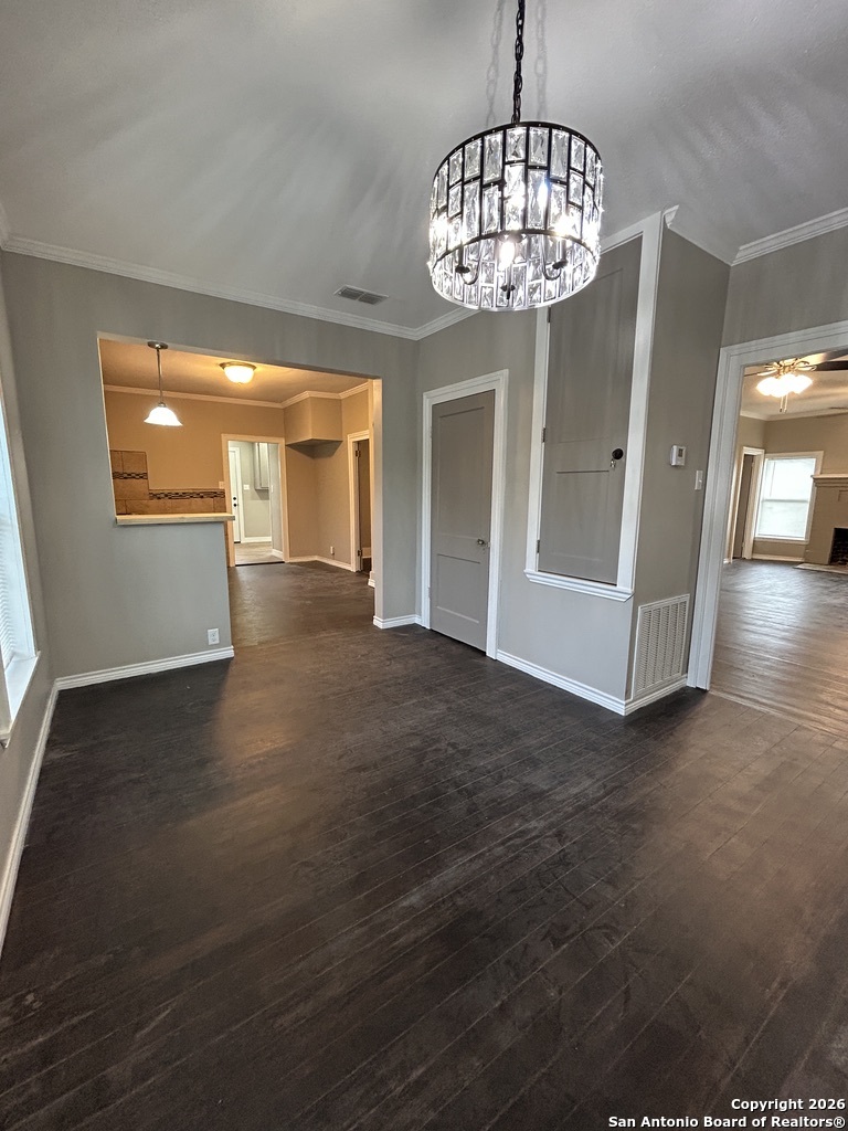 1101 E Crockett Beeville TX 78102