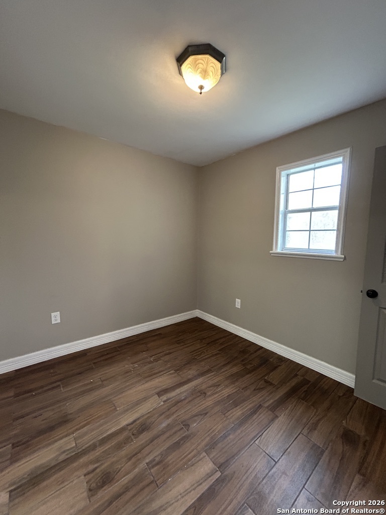 1101 E Crockett Beeville TX 78102