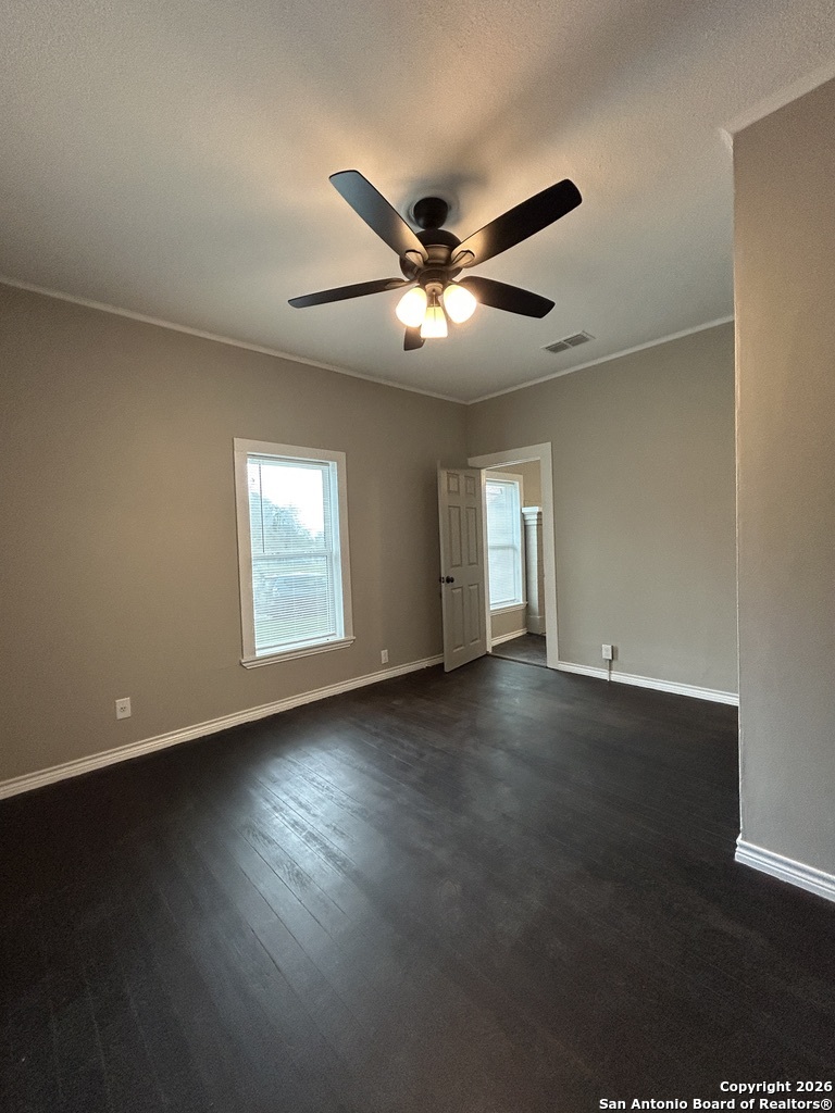 1101 E Crockett Beeville TX 78102
