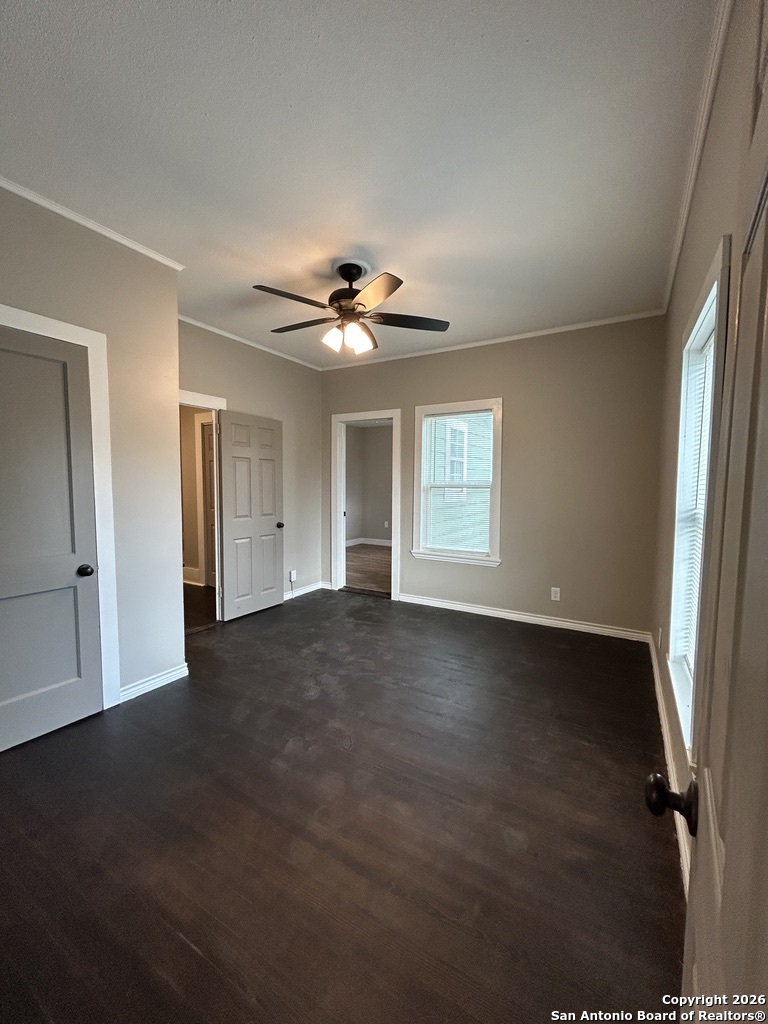 1101 E Crockett Beeville TX 78102