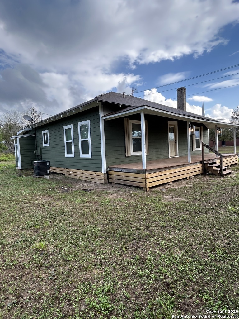 1101 E Crockett Beeville TX 78102