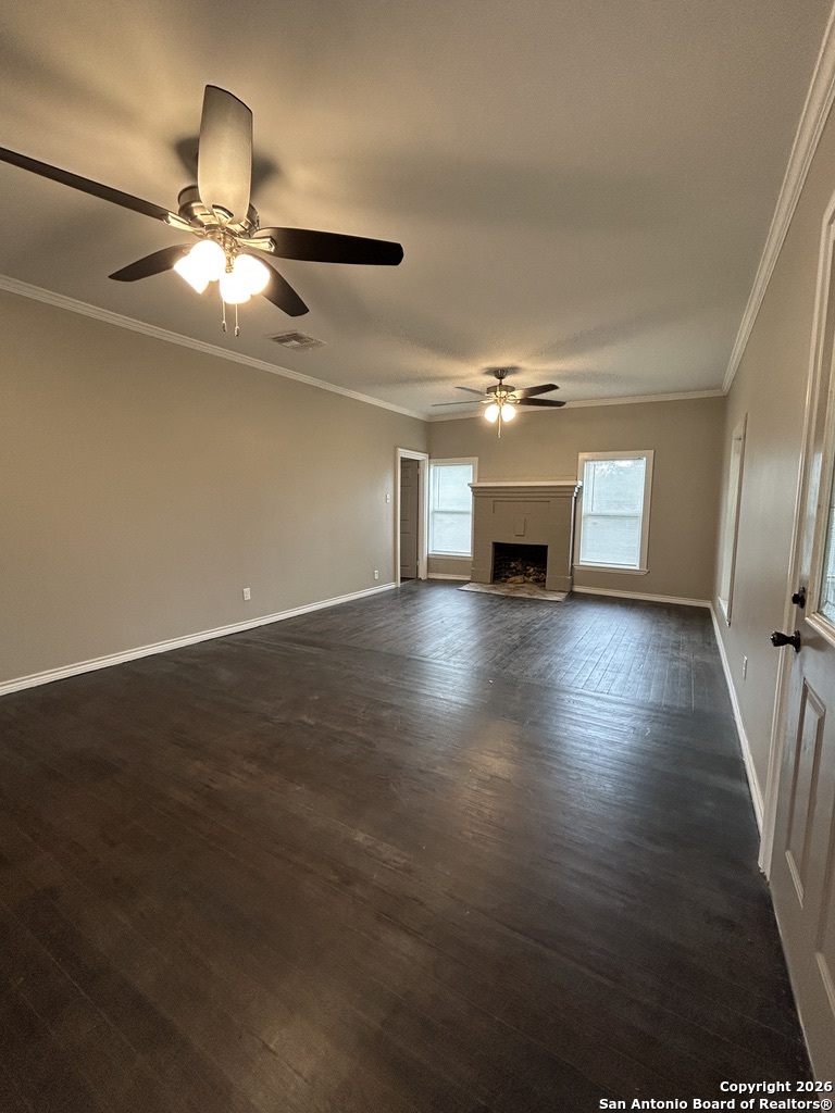 1101 E Crockett Beeville TX 78102