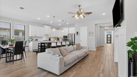 613 Meade Street New Braunfels TX 78132