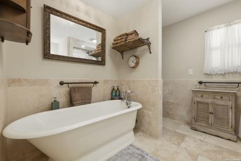 110 Suttles Avenue San Marcos TX 78666