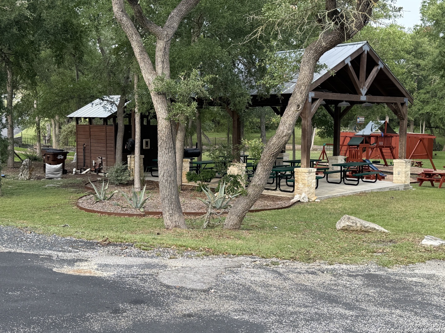 433 Pr 1706 Helotes TX 78023