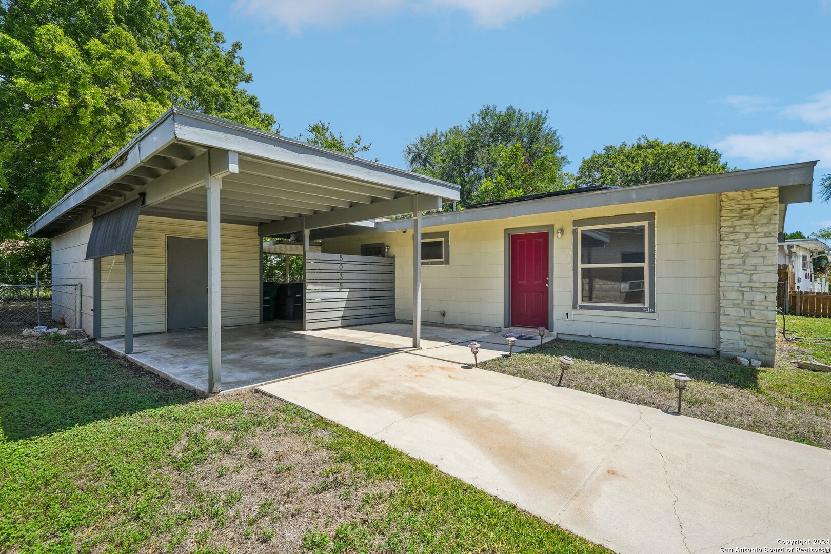 5035 Village Green San Antonio TX 78218