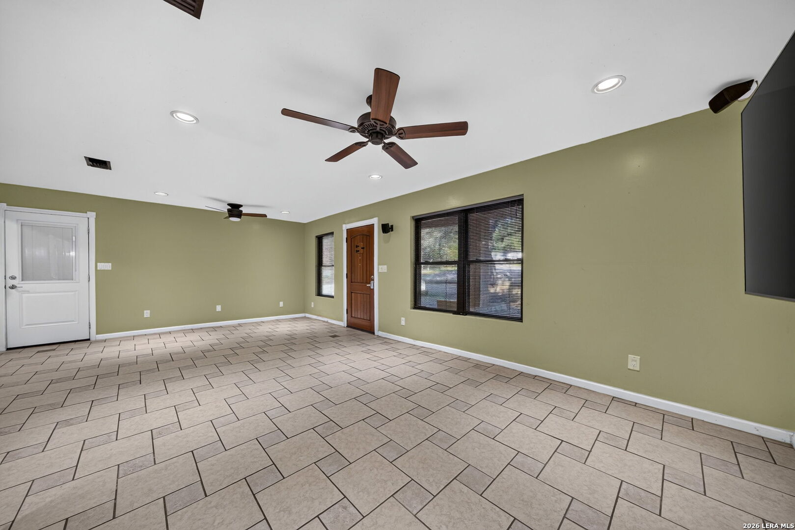 190 Rosenberry Bulverde TX 78163