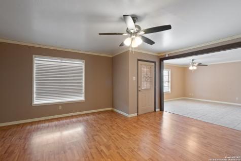203 Margaret Del Rio TX 78840