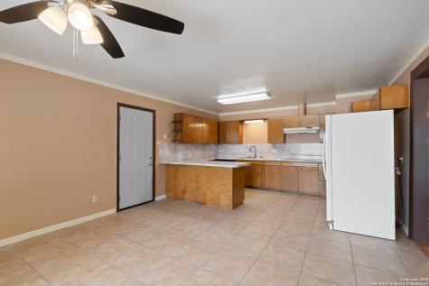 203 Margaret Del Rio TX 78840