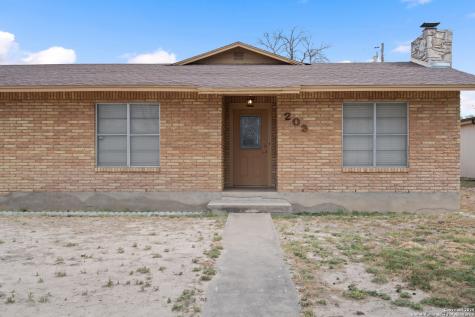 203 Margaret Del Rio TX 78840
