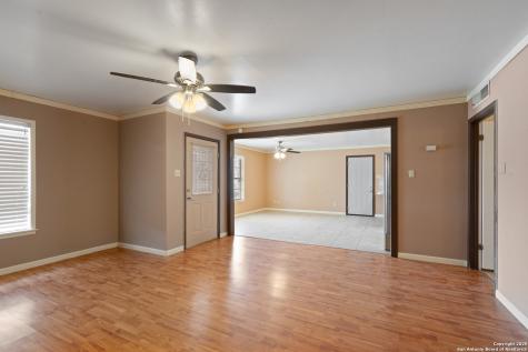 203 Margaret Del Rio TX 78840