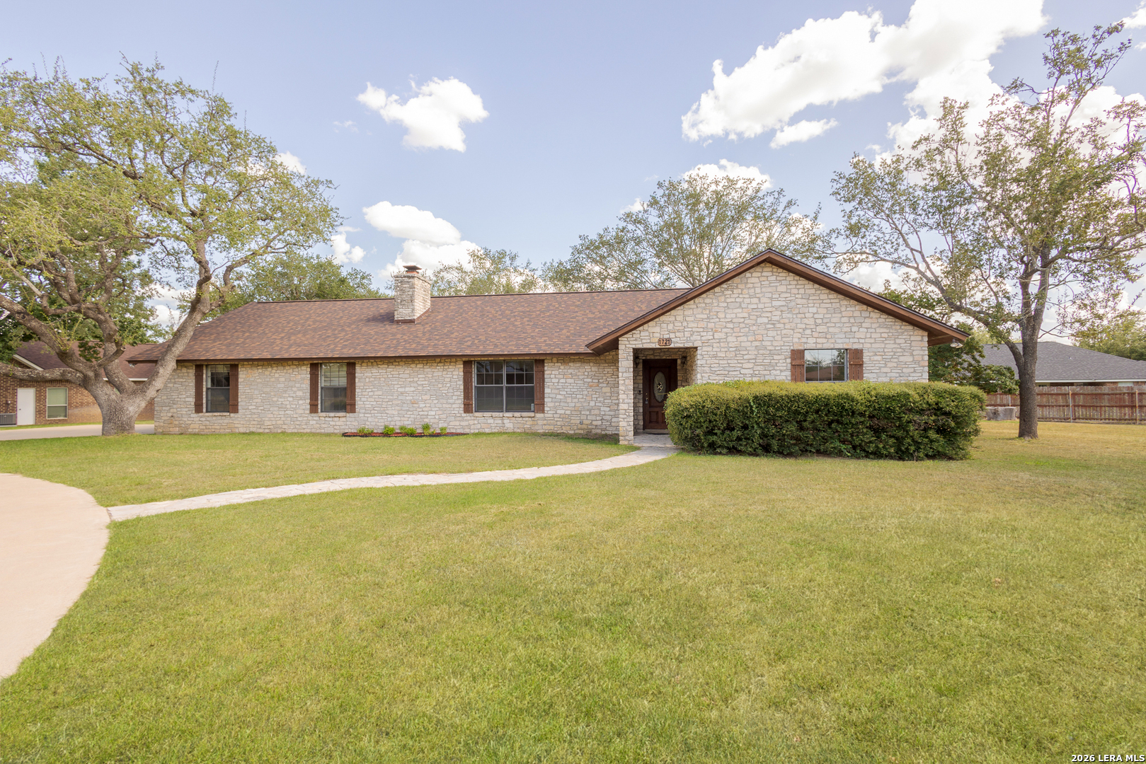 1721 Continental Drive Pleasanton TX 78064