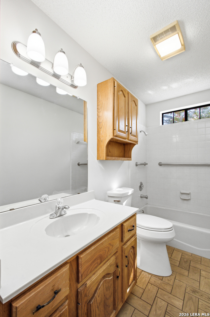 1721 Continental Drive Pleasanton TX 78064