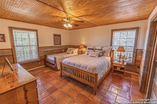 606 Canyon Oaks Drive Concan TX 78838