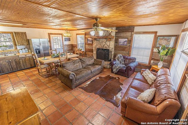 606 Canyon Oaks Drive Concan TX 78838