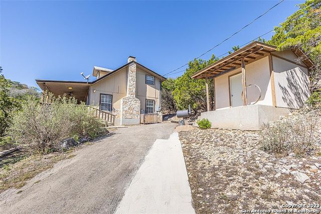 606 Canyon Oaks Drive Concan TX 78838