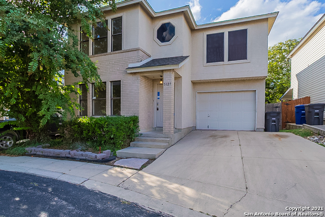 5127 Kenton Ash San Antonio TX 78240