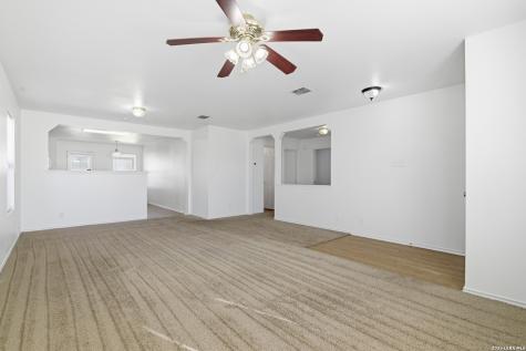3423 Ironwood Falls San Antonio TX 78261