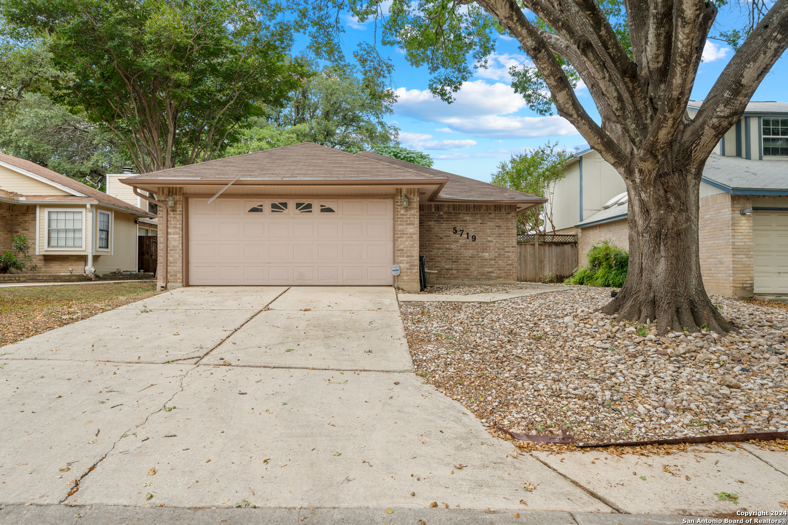 5719 Spring Watch San Antonio TX 78247