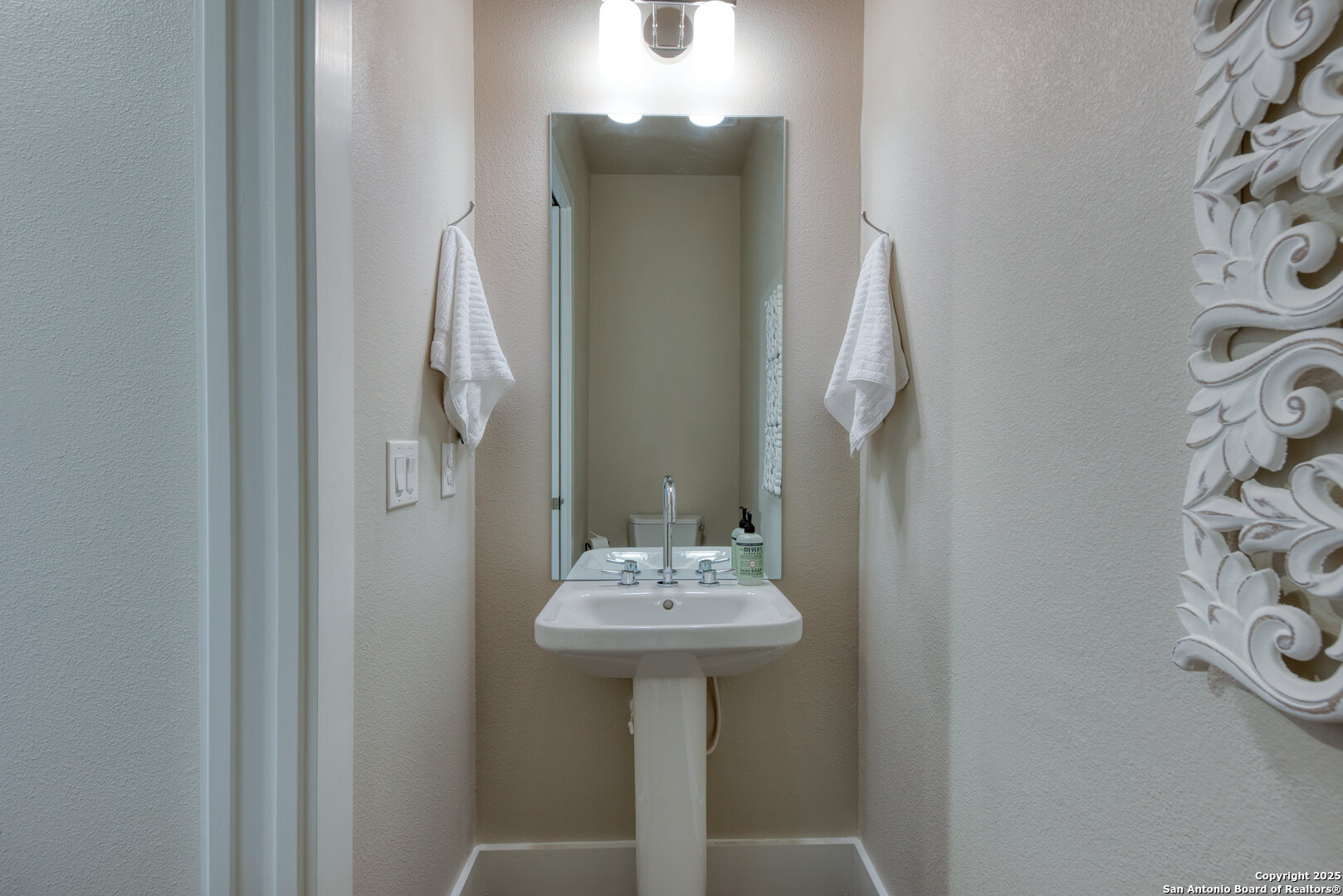 139 Cedar San Antonio TX 78210