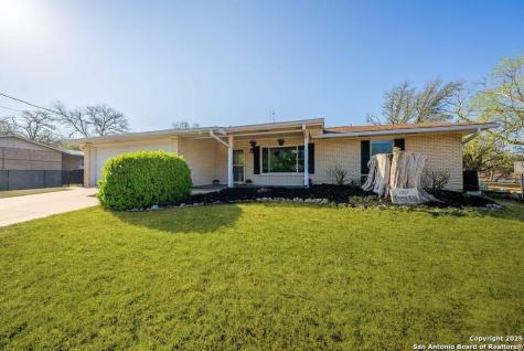 1213 Donna Kay Drive Kerrville TX 78028