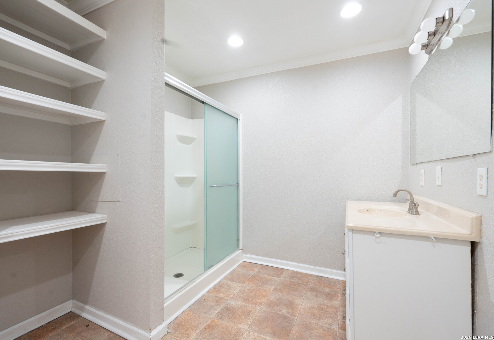 620 Viewpoint Drive Poteet TX 78065