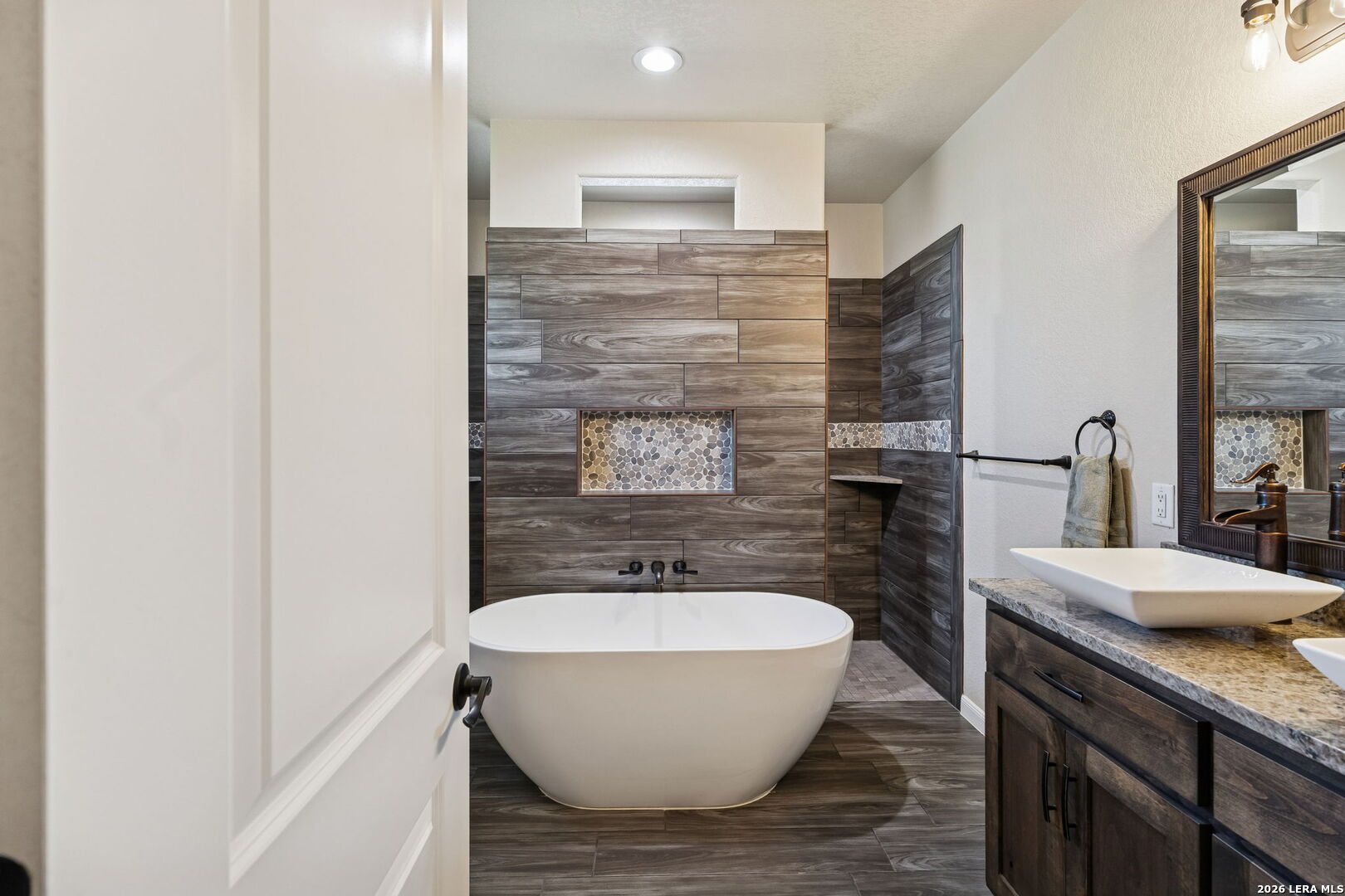 2127 Bentwood Floresville TX 78114