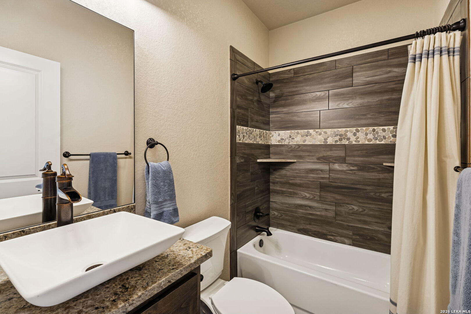 2127 Bentwood Floresville TX 78114
