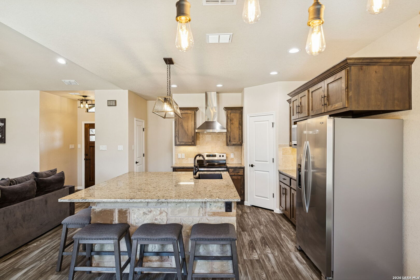 2127 Bentwood Floresville TX 78114