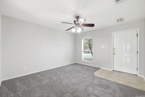 430 Bridle Ridge San Antonio TX 78227