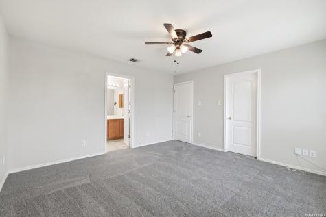 430 Bridle Ridge San Antonio TX 78227
