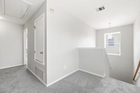 430 Bridle Ridge San Antonio TX 78227
