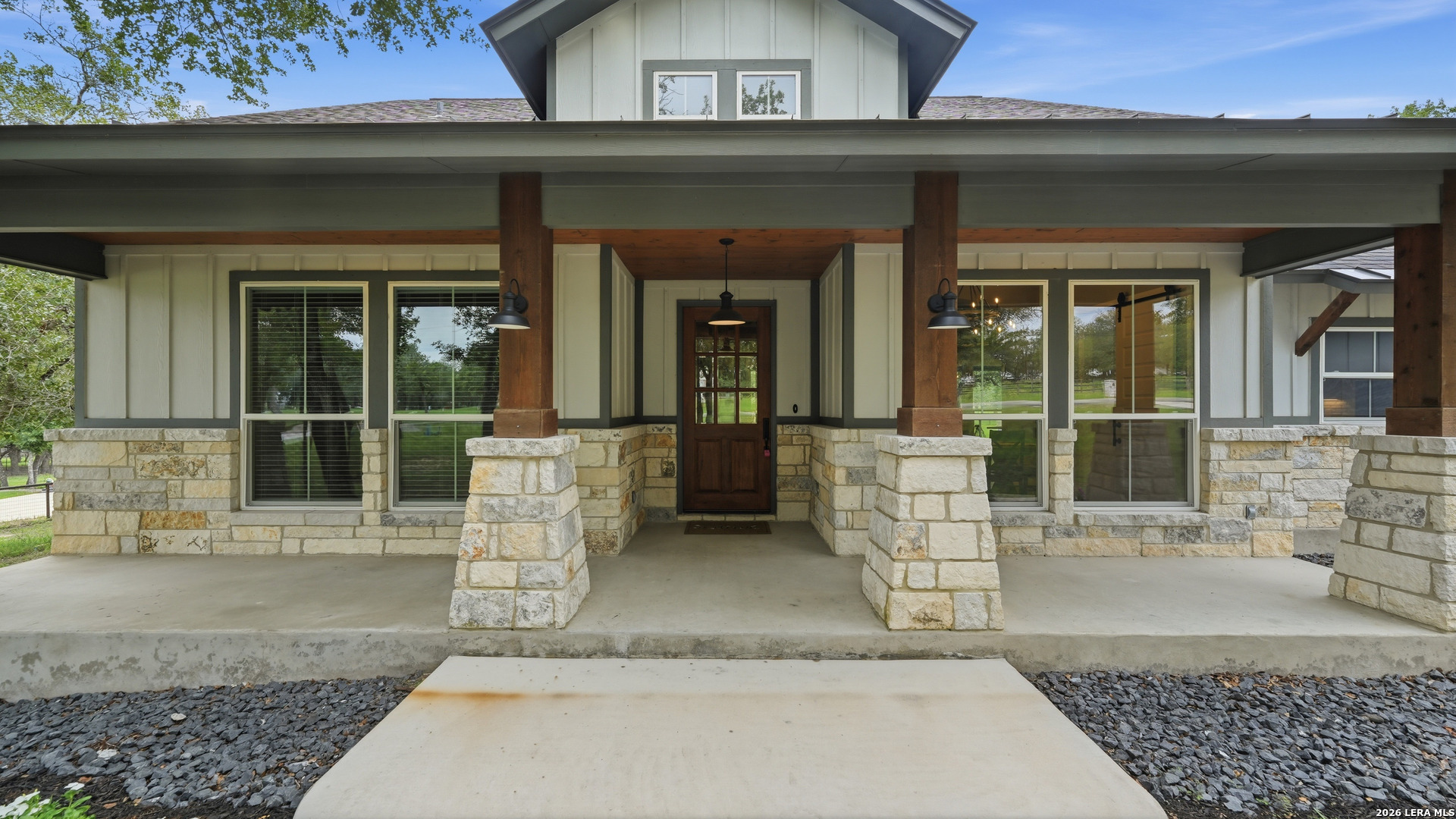 138 Wood Valley Adkins TX 78101