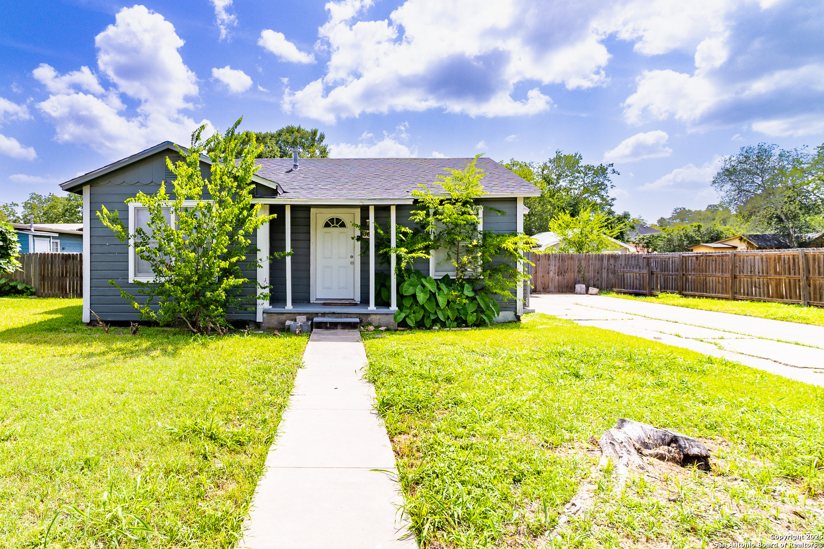 803 N Buchanan Beeville TX 78102