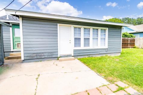 803 N Buchanan Beeville TX 78102