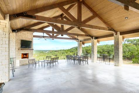 1622 Paradise Parkway Canyon Lake TX 78133