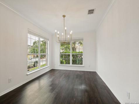 447 Tiger Hills San Antonio TX 78251
